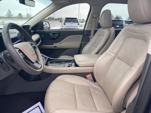 Used 2021 Lincoln Aviator Reserve w/ Equipment Group 201A image 19