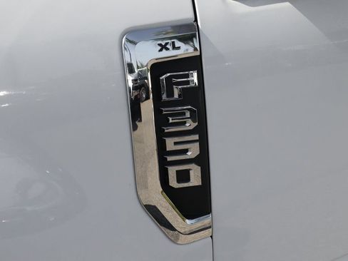 Used 2022 Ford F350 XL w/ Power Equipment Group RWD image 49