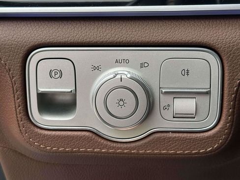 Certified 2024 Mercedes-Benz GLS 450 4MATIC image 17