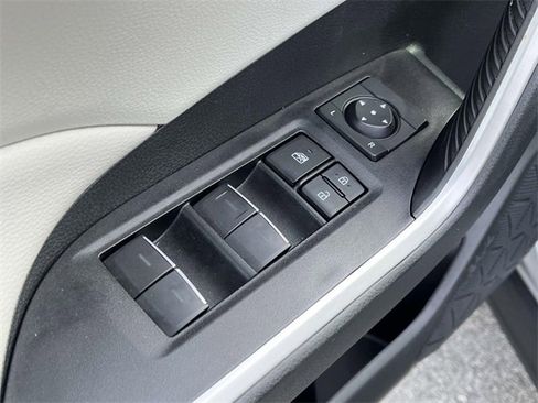 Used 2024 Toyota RAV4 XLE image 16