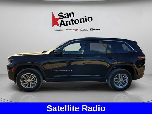 New 2025 Jeep Grand Cherokee Laredo X w/ Luxury Tech Group I AWD/4WD image 5