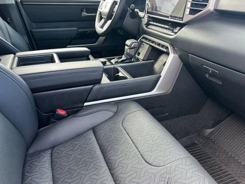 Used 2024 Toyota Tundra Limited image 15