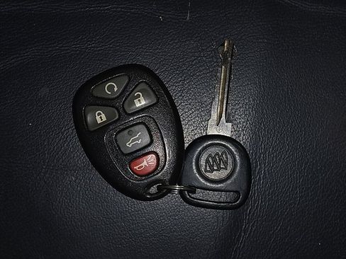 Used 2016 Buick Enclave Leather image 32