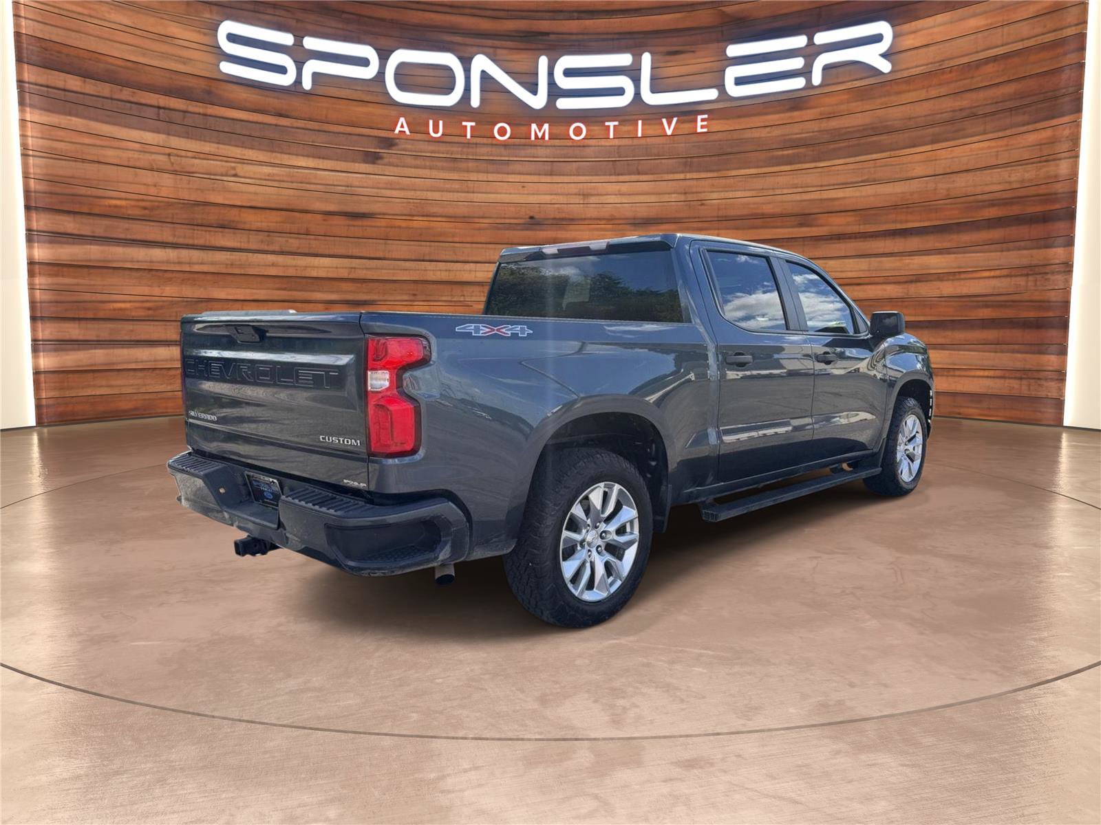 Used 2021 Chevrolet Silverado 1500 Custom AWD/4WD image 6
