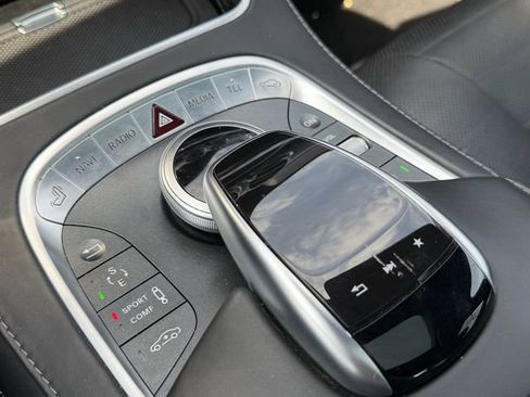 Used 2017 Mercedes-Benz S 550 4MATIC Sedan image 26