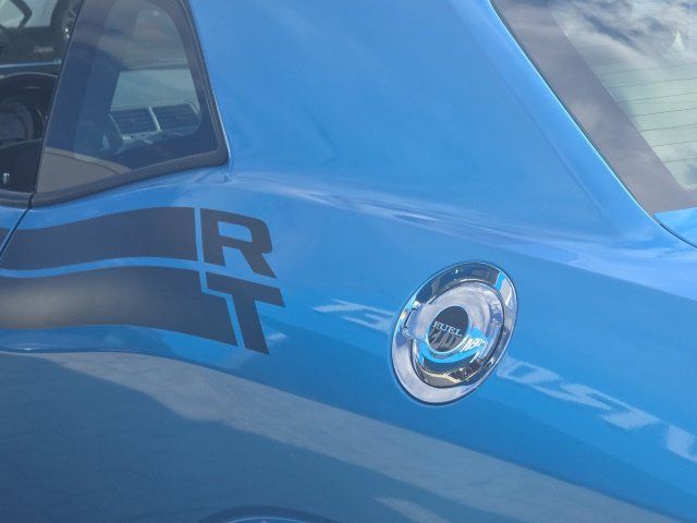 Used 2009 Dodge Challenger R/T RWD image 13