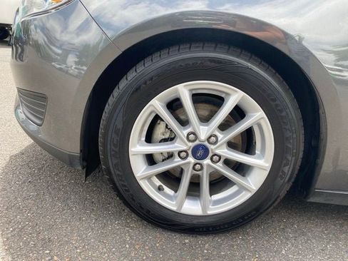 Used 2016 Ford Focus SE FWD image 18