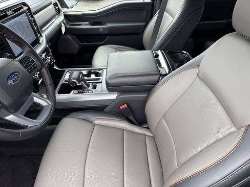 New 2025 Ford F150 Lariat w/ Equipment Group 502A High image 13