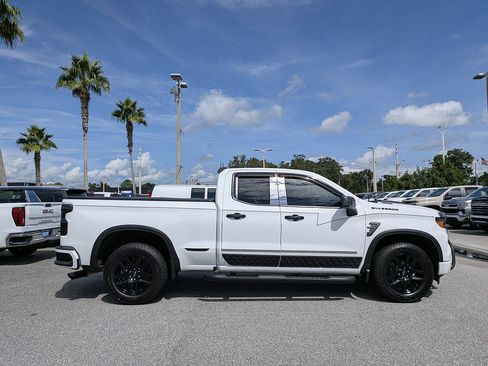 Used 2025 Chevrolet Silverado 1500 Custom w/ Turbomax Blackout Package RWD image 2