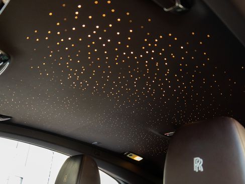 Used 2016 Rolls-Royce Wraith image 19