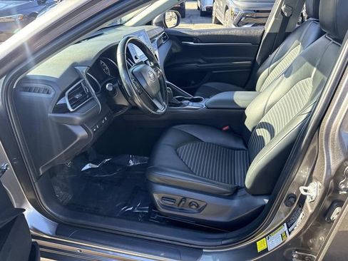 Used 2024 Toyota Camry SE image 17