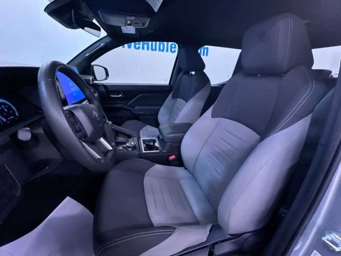 Used 2024 Toyota Tacoma TRD Sport image 14