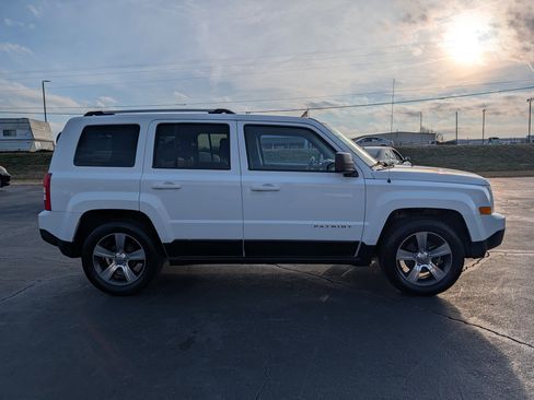 Used 2016 Jeep Patriot High Altitude image 5