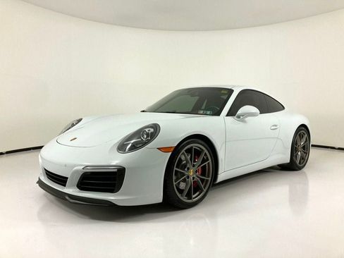 Certified 2018 Porsche 911 Carrera S image 1