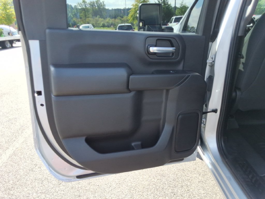Certified 2022 Chevrolet Silverado 2500 Custom w/ Custom Value Package AWD/4WD image 18