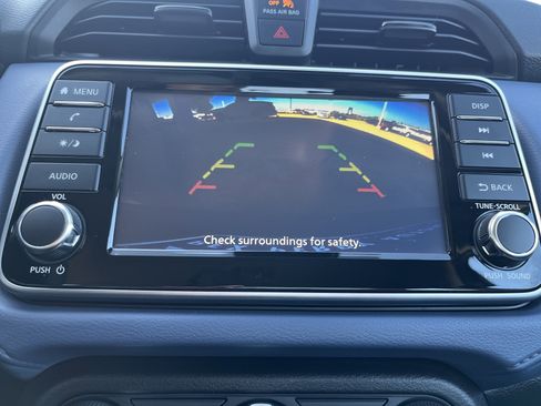 Used 2024 Nissan Versa SV image 6