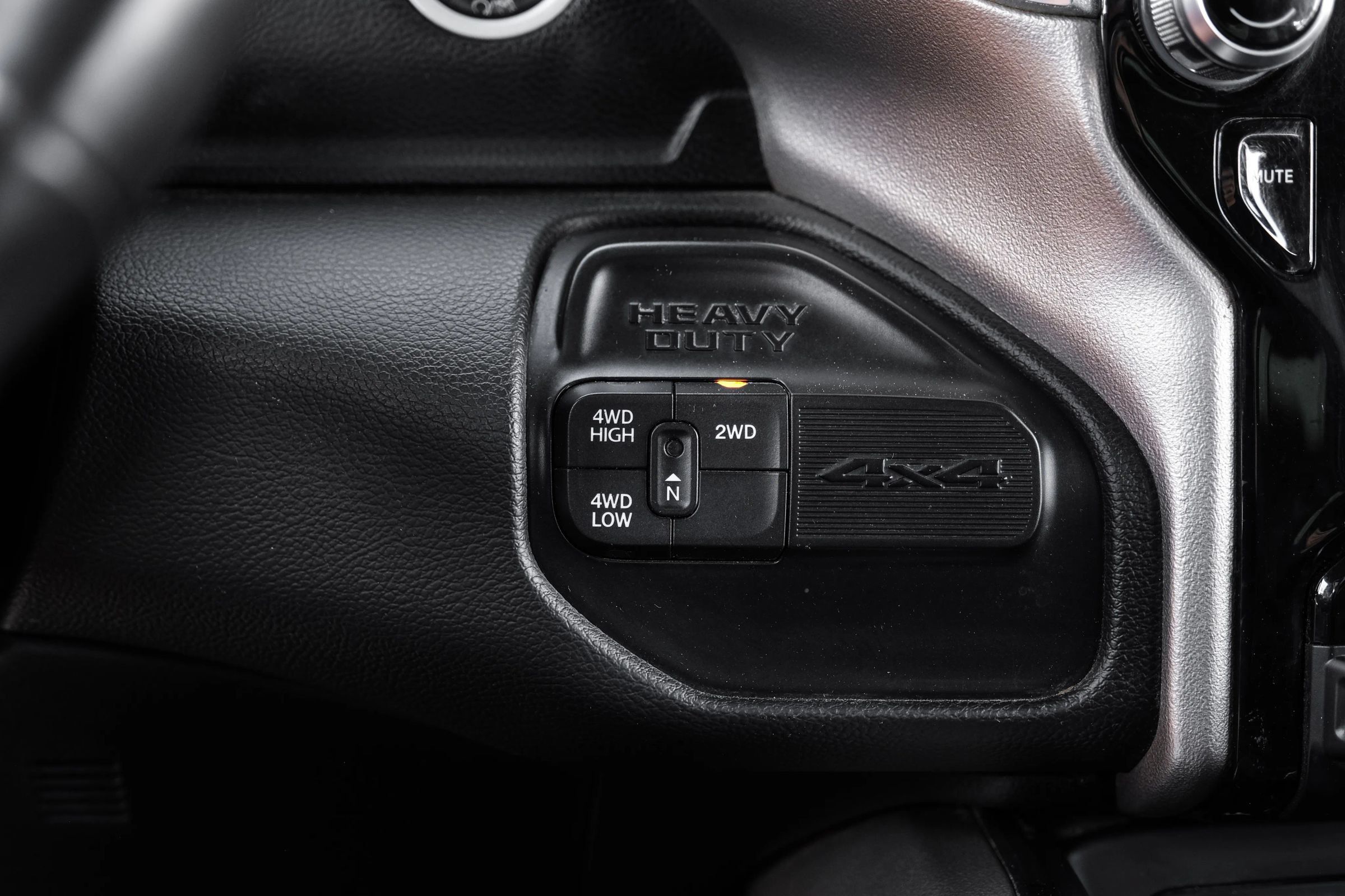 Used 2019 RAM 3500 Laramie AWD/4WD image 35
