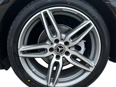 Used 2018 Mercedes-Benz E 300 image 52