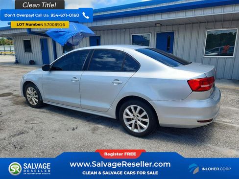 Used 2015 Volkswagen Jetta SE FWD image 3