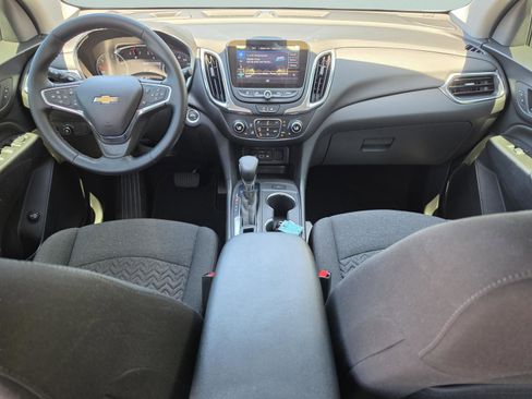 Certified 2024 Chevrolet Equinox LT FWD image 16