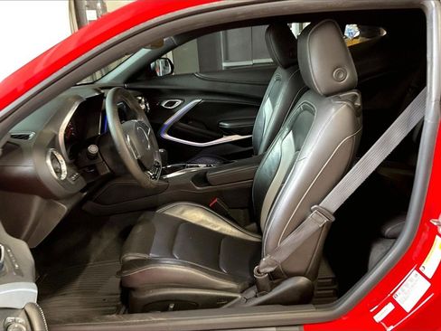 Used 2018 Chevrolet Camaro LT image 3