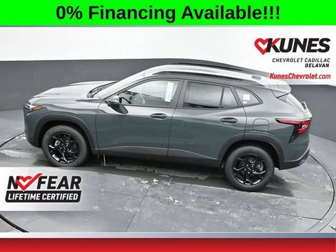 New 2026 Chevrolet Trax LT w/ Driver Confidence Package FWD image 32