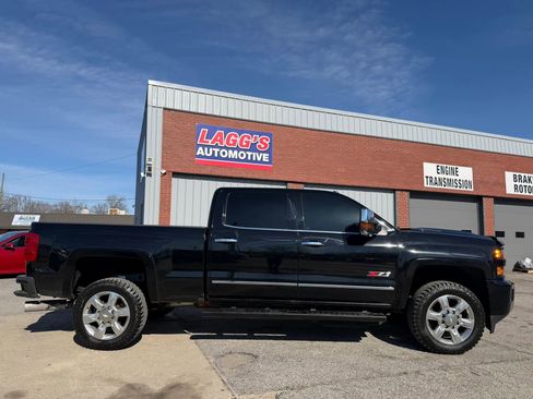 Used 2018 Chevrolet Silverado 2500 LTZ w/ Duramax Plus Package image 12