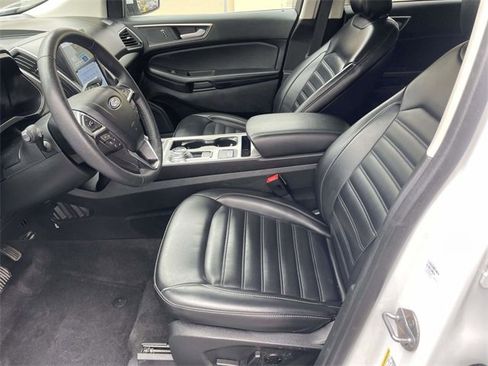 Used 2024 Ford Edge SEL image 10