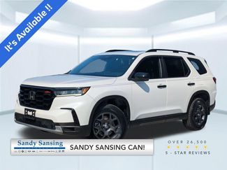 Used 2023 Honda Pilot TrailSport video 1