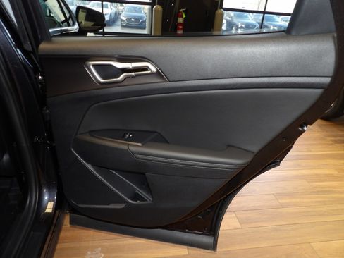 Used 2026 Kia Sportage EX image 15