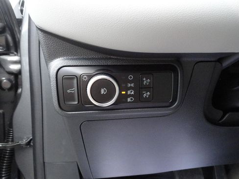 Used 2026 Ford Explorer Active w/ Active Comfort Package AWD/4WD image 11
