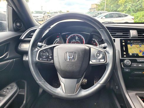 Used 2018 Honda Civic Sport Touring image 9