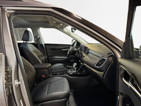 Certified 2024 Kia Seltos SX w/ SX Sunroof Package AWD/4WD image 26