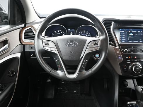 Used 2019 Hyundai Santa Fe XL SE w/ SE Premium Package 02 FWD image 32