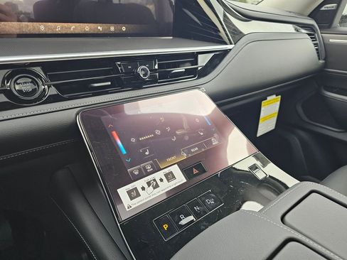 New 2026 INFINITI QX80 Pure image 29