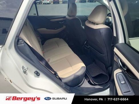 Used 2022 Subaru Outback Limited AWD/4WD image 11