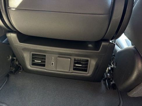 Used 2024 GMC Sierra 1500 SLT image 25