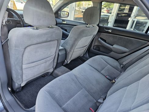 Used 2005 Honda Accord LX image 19