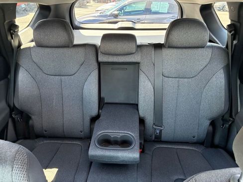 Used 2023 Hyundai Santa Fe SEL image 18