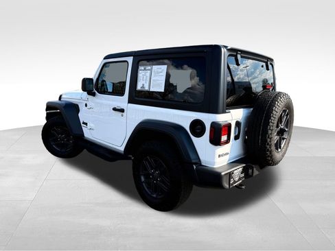 Used 2024 Jeep Wrangler Sport S image 5