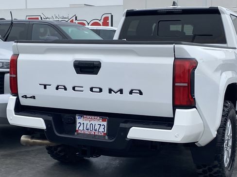 Certified 2024 Toyota Tacoma SR5 image 4