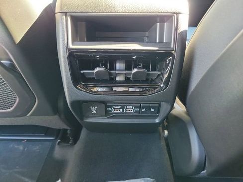 New 2025 Jeep Grand Cherokee Limited image 11