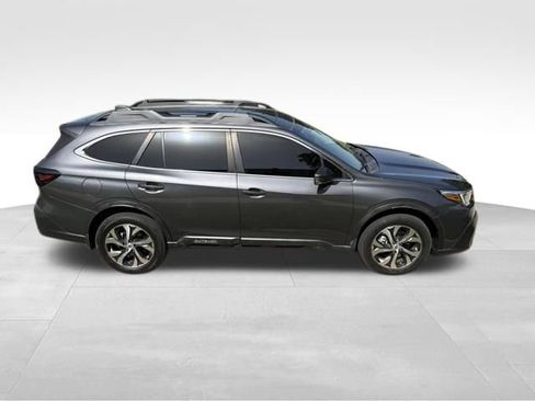 Used 2021 Subaru Outback Limited XT w/ Popular Package #2 AWD/4WD image 2