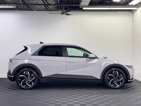 Used 2024 Hyundai Ioniq 5 SEL AWD/4WD image 4