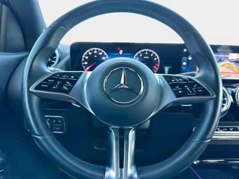 Certified 2025 Mercedes-Benz GLA 250 image 30