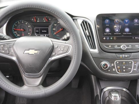 Used 2020 Chevrolet Malibu LT FWD image 26