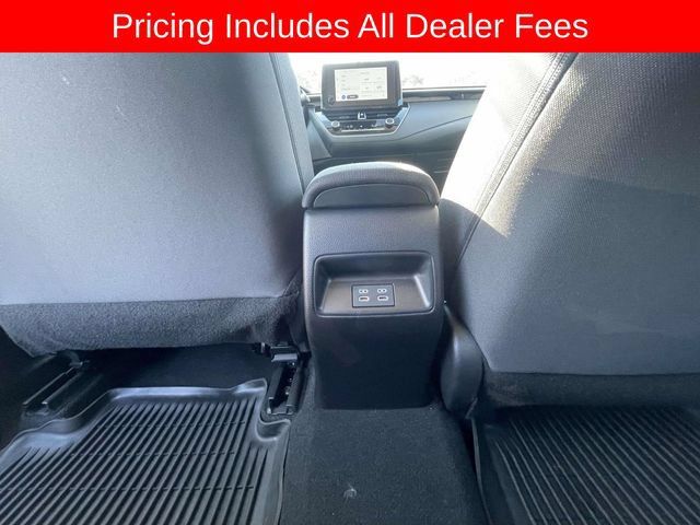 Used 2025 Toyota Corolla LE FWD image 17