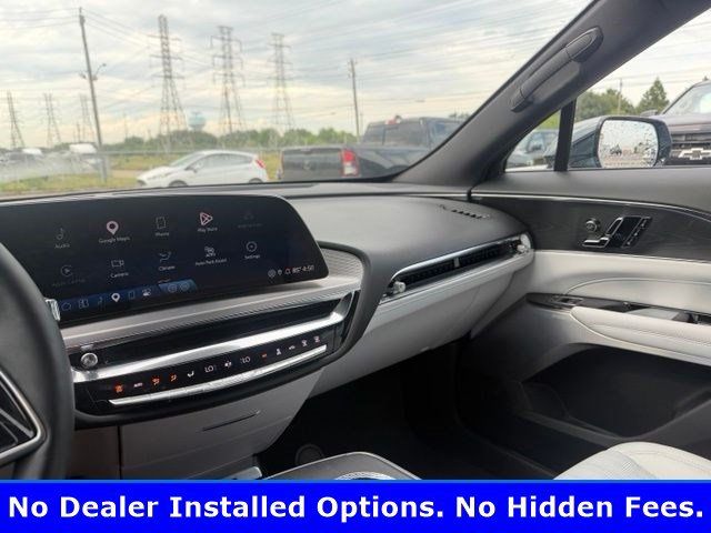 Used 2024 Cadillac Lyriq Sport RWD image 6