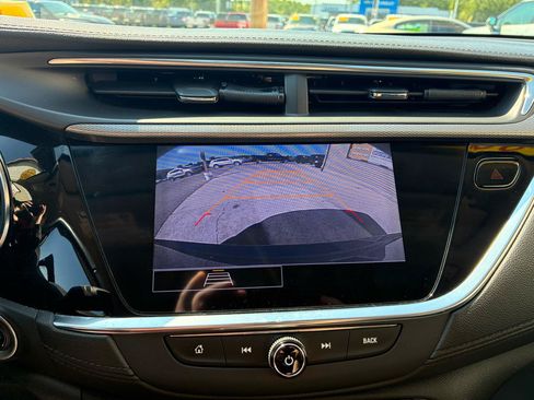 Used 2021 Buick Encore GX Select w/ Sport Touring Package FWD image 21