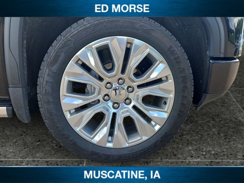 Used 2022 GMC Sierra 1500 Denali w/ Denali Premium Package AWD/4WD image 12